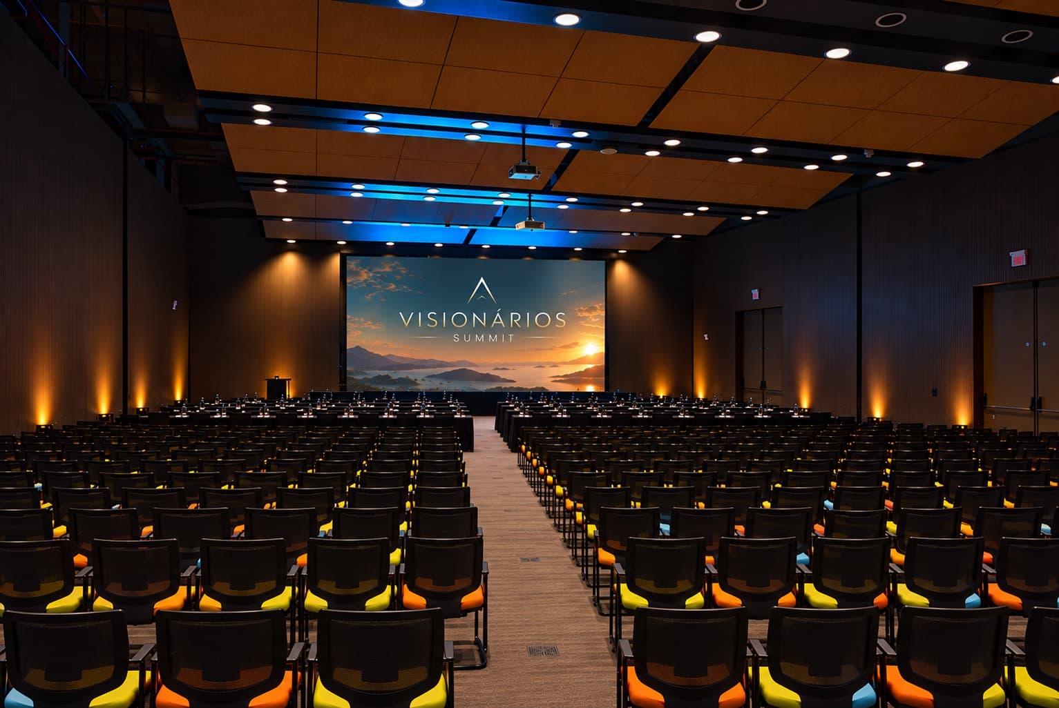Auditório do Visionários Summit com o telão aceso